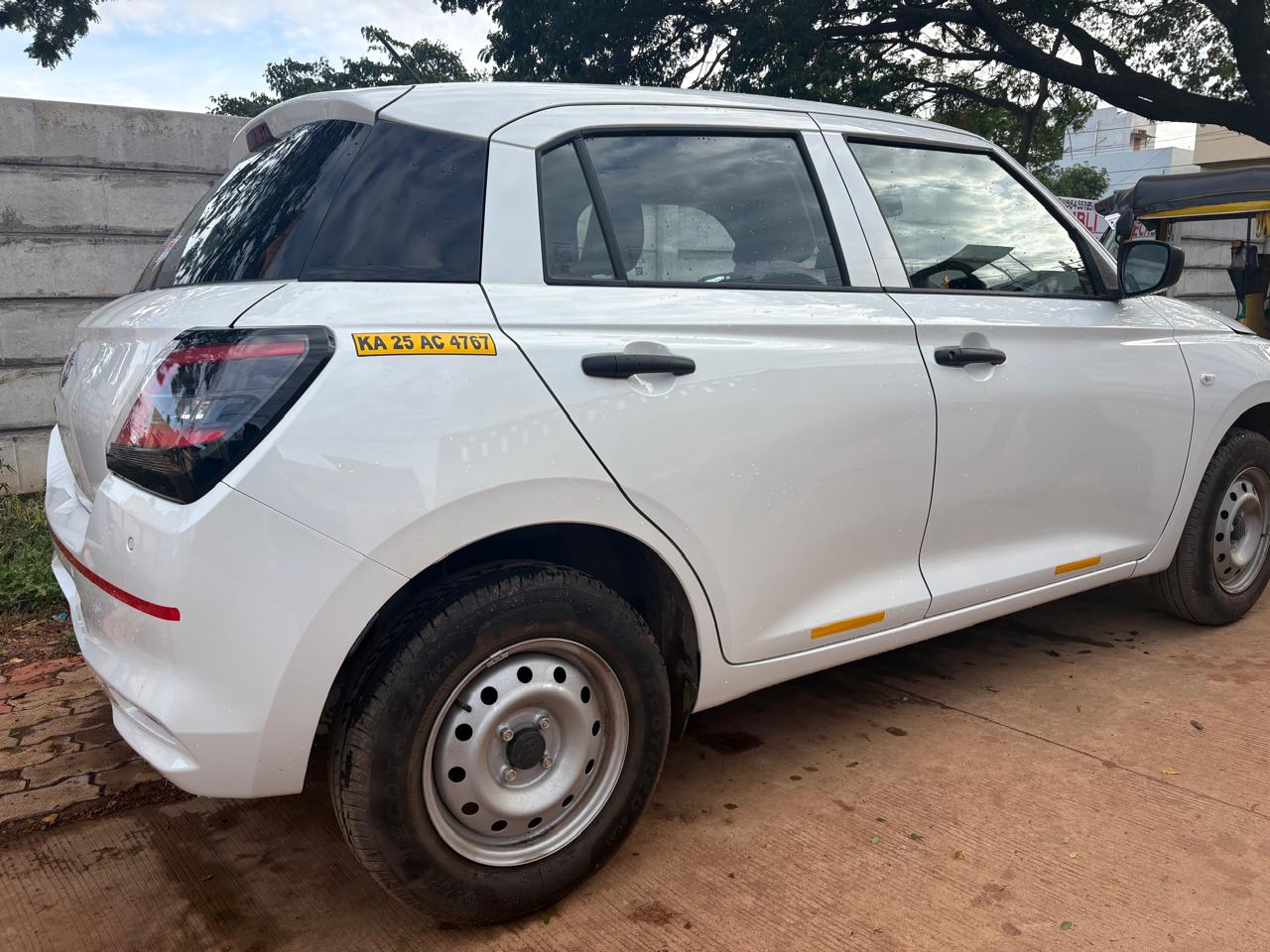 Rohan Car Rentals vehicle 6
