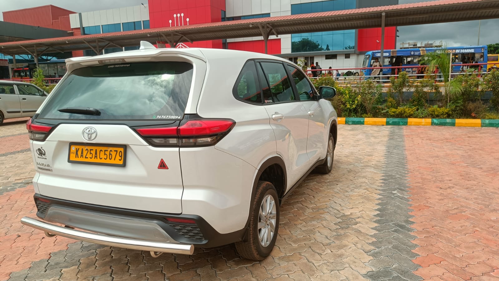 Rohan Car Rentals vehicle 23