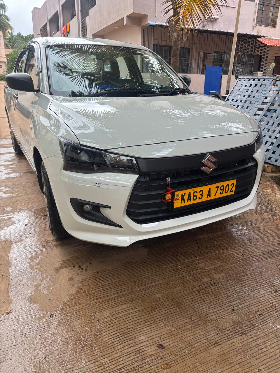 Rohan Car Rentals vehicle 32