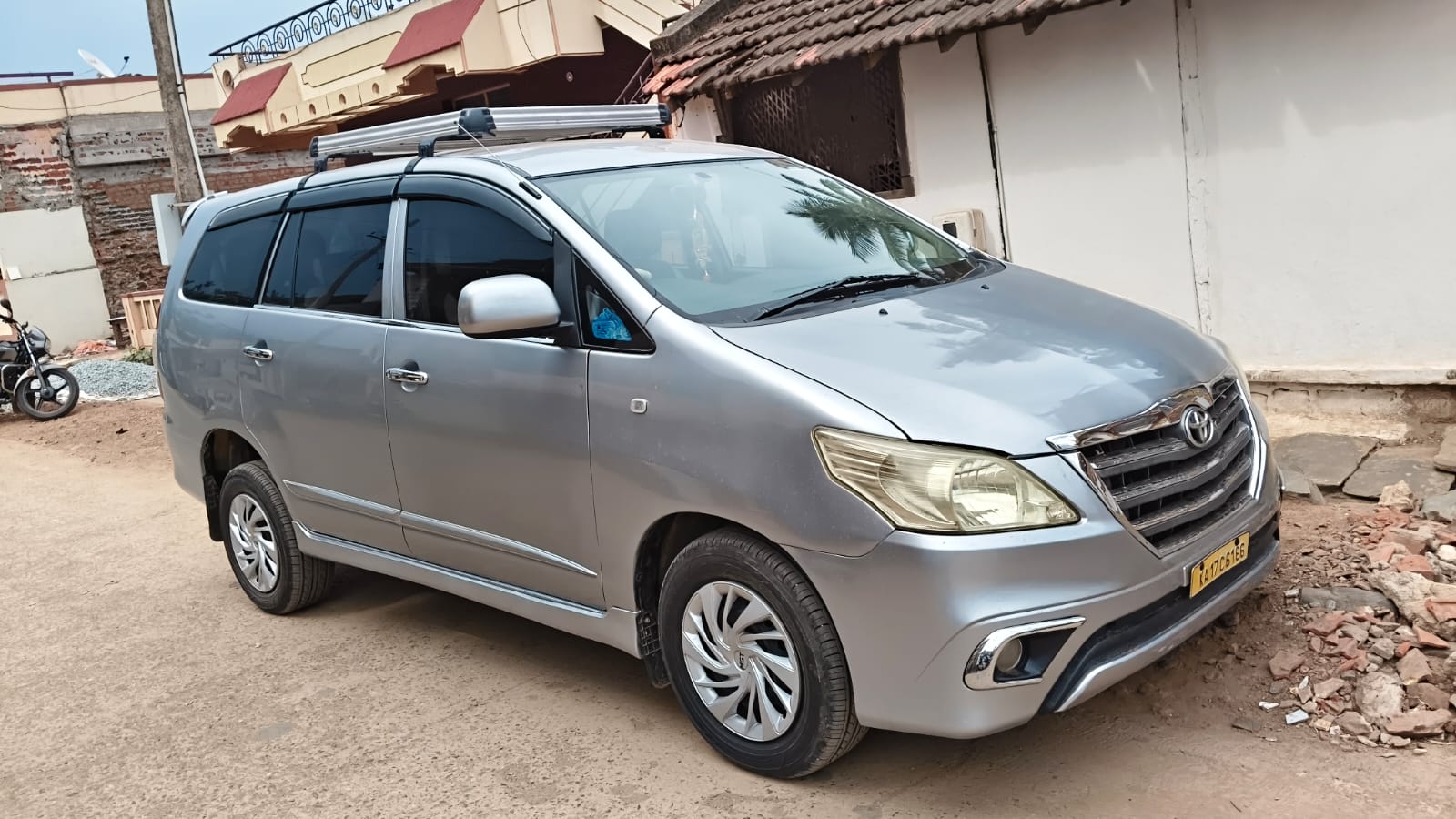 Rohan Car Rentals vehicle 36