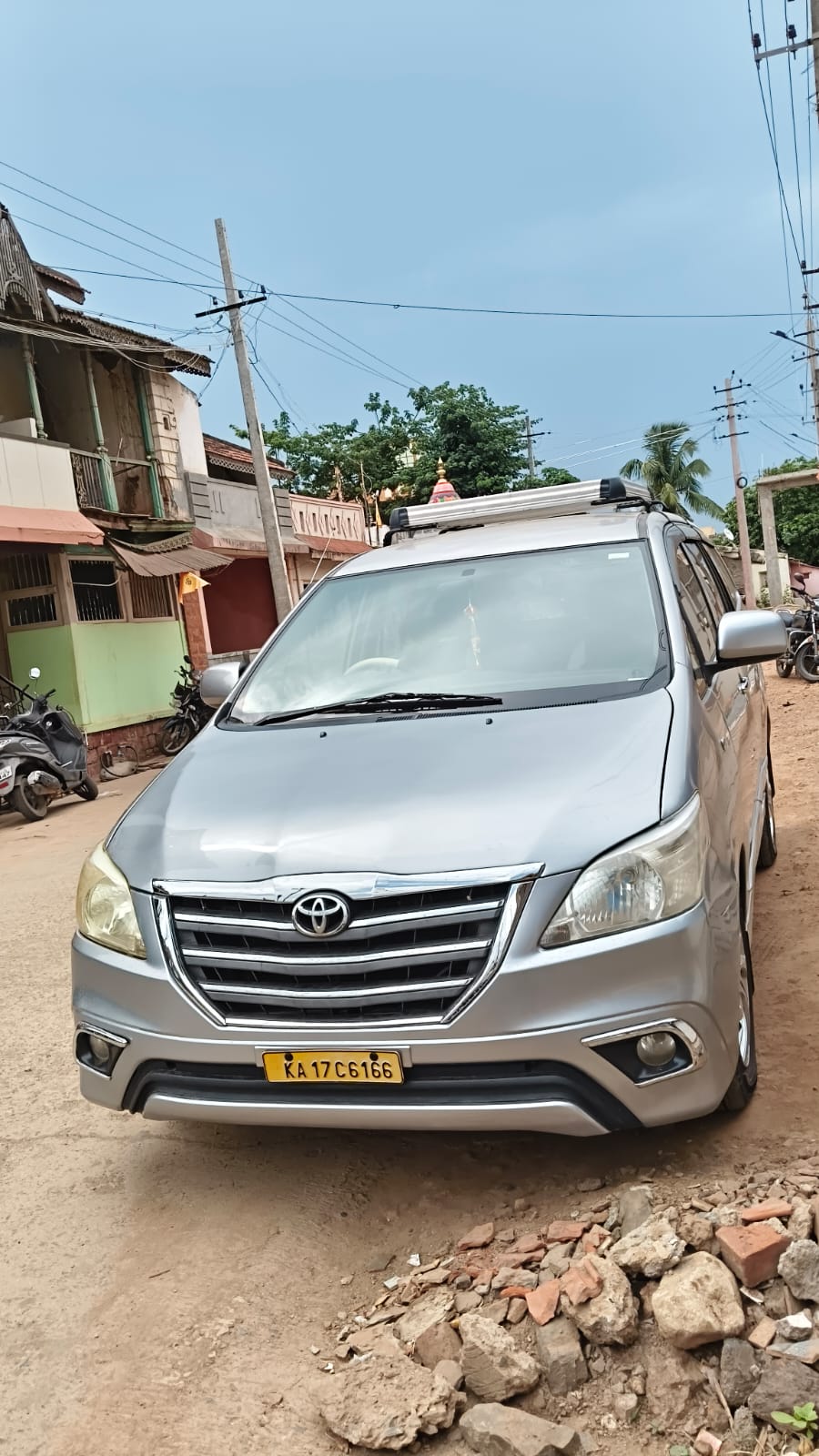 Rohan Car Rentals vehicle 38