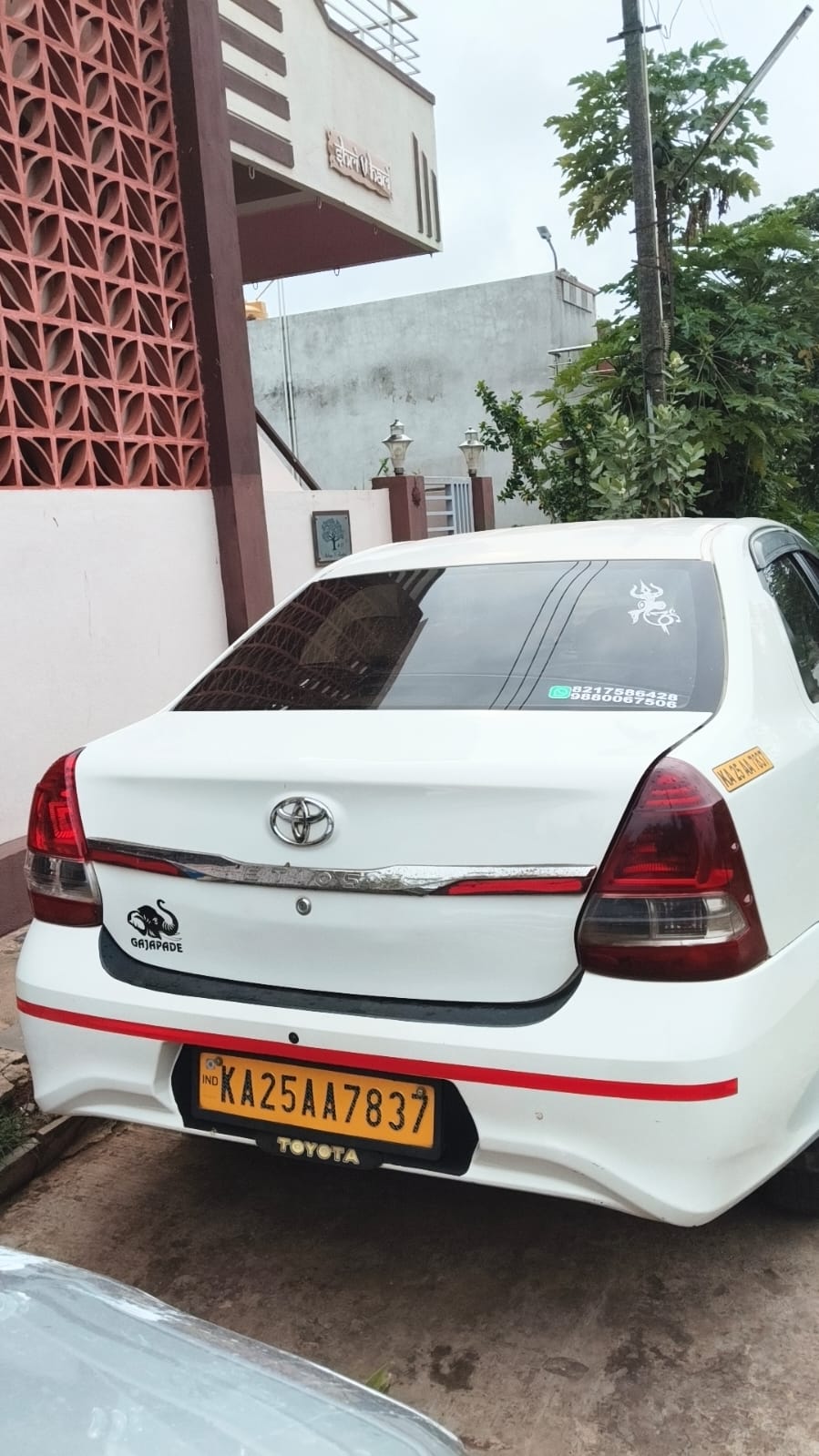 Rohan Car Rentals vehicle 42